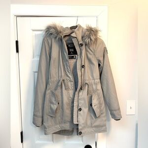 Hollister Women’s Winter Coat, Size Small